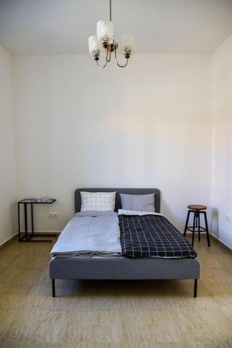 Parokia Apartman Es Coworking A Balaton Mellett Kaptalantoti Buitenkant foto